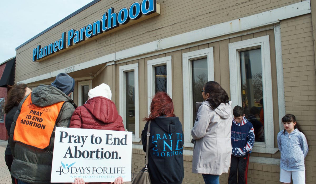 Planned,Parenthood,,Ferndale,,Michigan,,Usa,-,March,24,,2017:,Planned